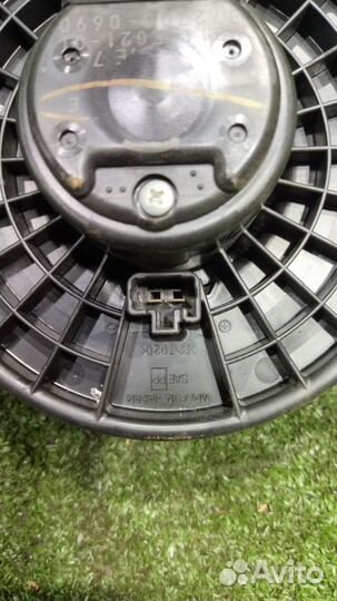 Мотор отопителя CX-7 (06-12) б/у