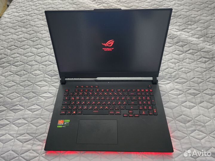Asus rog strix 17