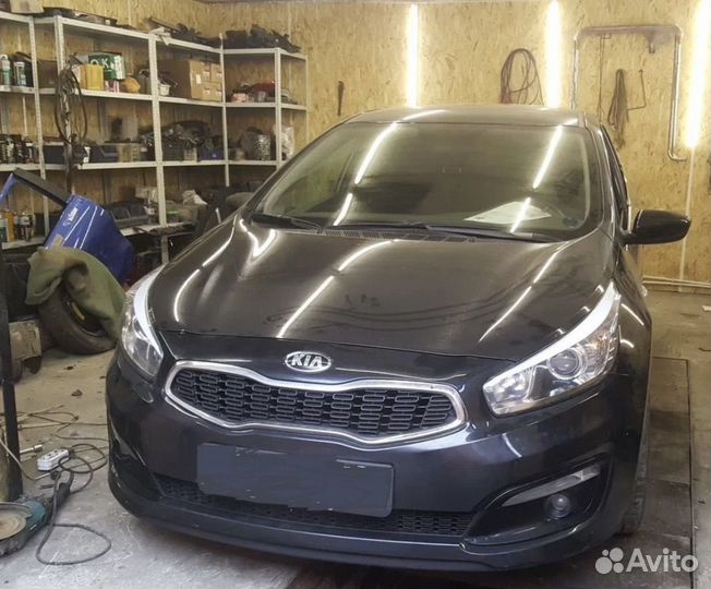 Kia Ceed 1.6 МТ, 2014, битый, 666 666 км