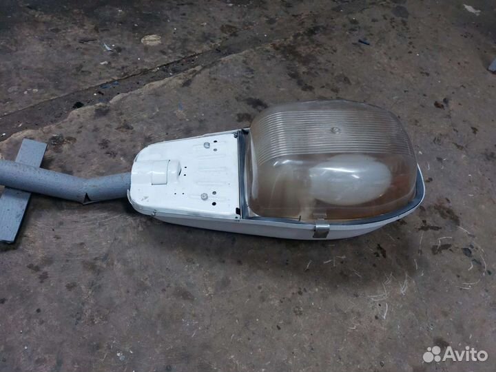 Фонарь уличный