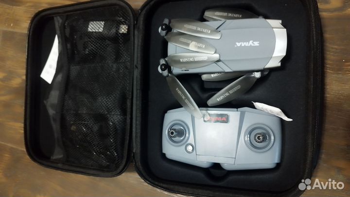 Квадрокоптер с камерой Syma X30