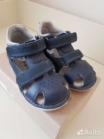 Детские сандали