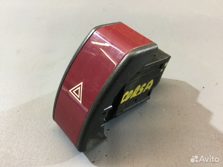 Кнопка аварийной сигнализации Опель Корса C