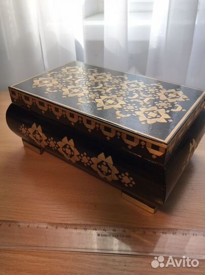 Шкатулка деревянная, резная, ручная кабота