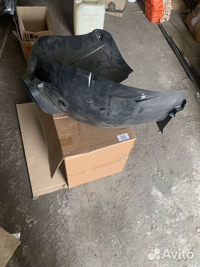 Подкрылок передний левый Peugeot 308 новый