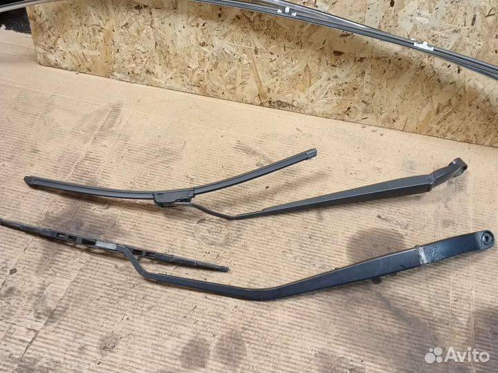 Поводок дворников Nissan Almera g15