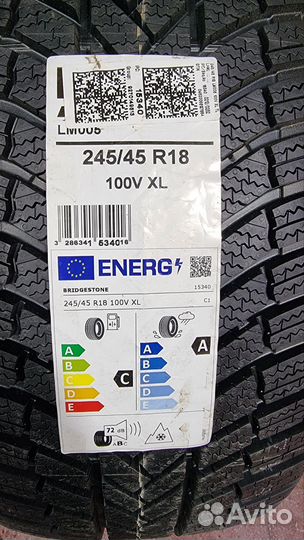 Bridgestone Blizzak LM-005 245/45 R18