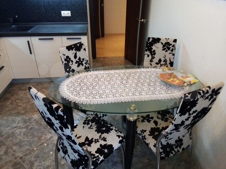 2-к. квартира, 70 м², 8/16 эт.