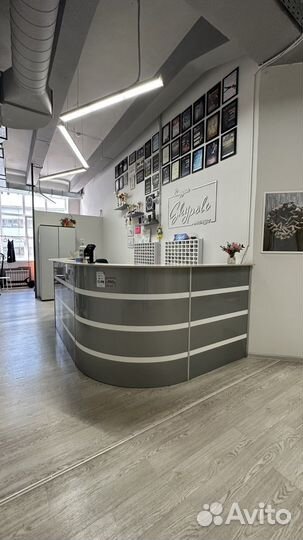 Стойка ресепшн бу