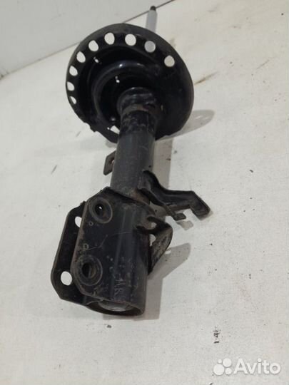 Амортизатор передний правый Nissan Note E11 2008