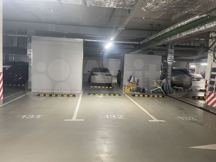 Машиноместо, 14 м²