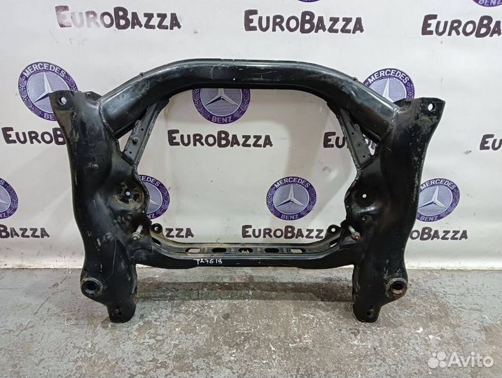 Передний подрамник Mercedes W221
