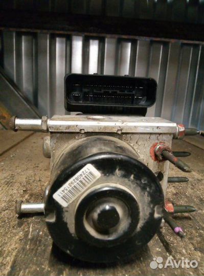 Блок abs Mitsubishi Outlander Xl 2.0 2010