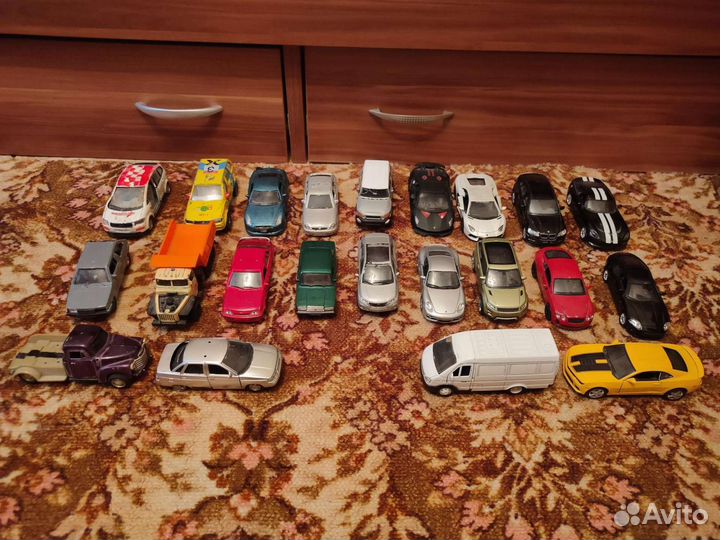 Коллекция моделей машин