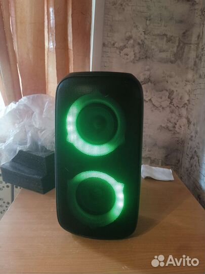 Музыкальная колонка с блютузом