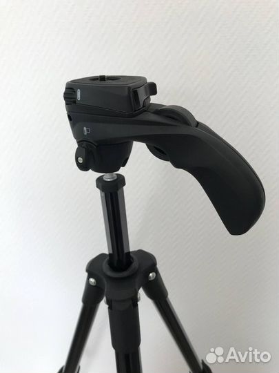 Штатив для фотоаппарата