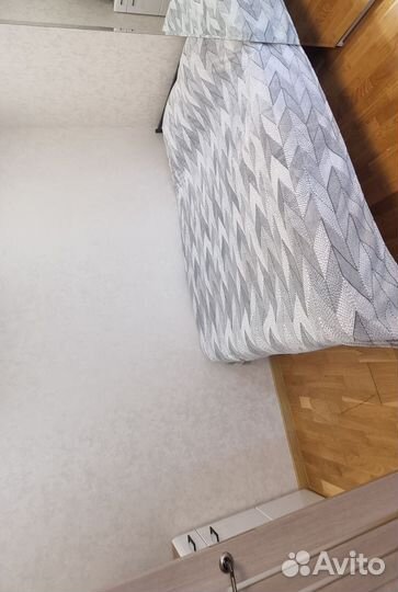 Кровать с матрасом