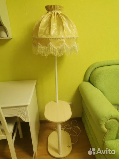 Торшер напольный