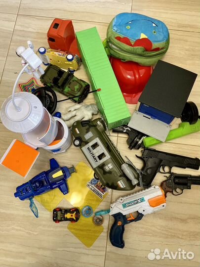 Игрушки для мальчика пакетом