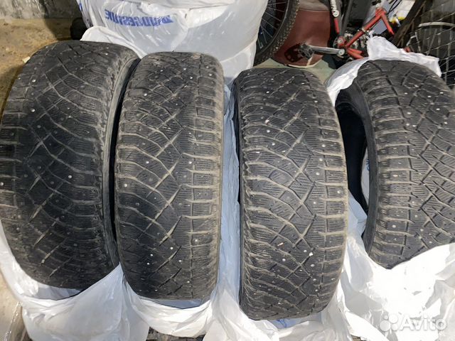 Nitto Therma Spike 225/65 R17