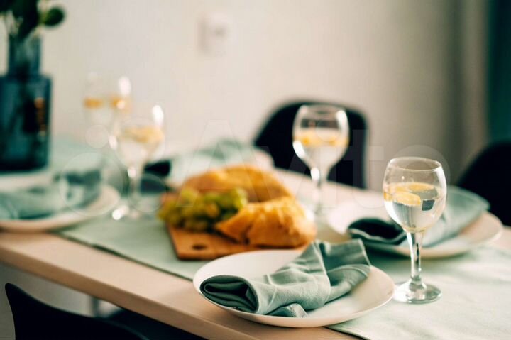 1-к. квартира, 42 м², 2/10 эт.