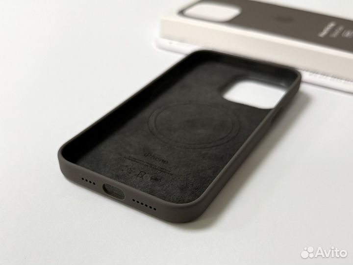 Чехол на iPhone 15 Pro Max Silicone Case