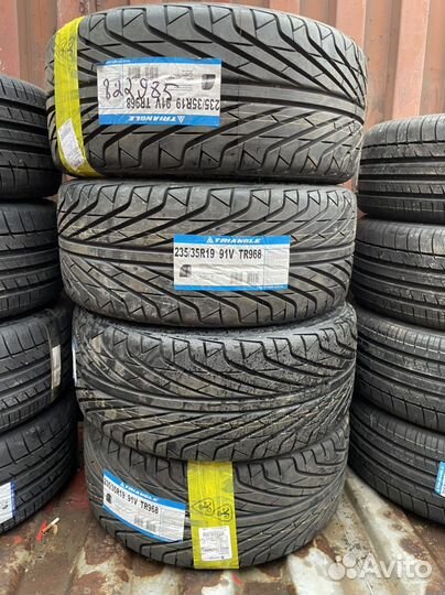 Triangle TR968 235/35 R19 91V