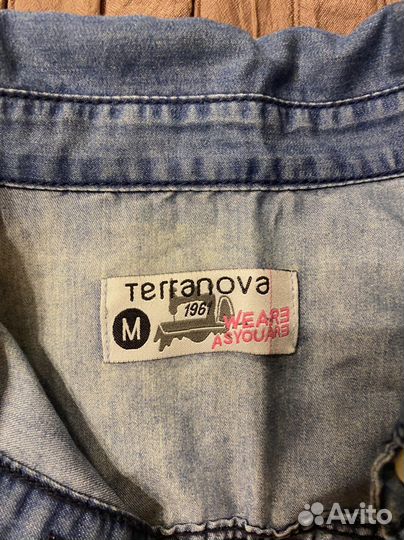 Джинсовая рубашка