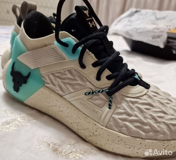 Кроссовки under armour hovr оригинал