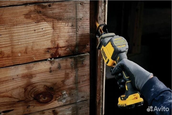 Сабельная пила DeWalt DCS312N-XJ Без АКБ