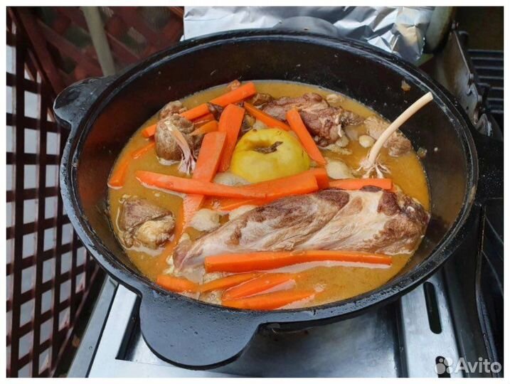 Казан чугунный с печкой (комплект на фото)