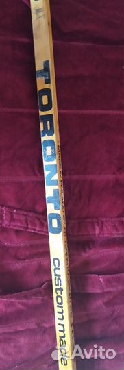 Клюшка хоккейная торонто с автографами 1974 год