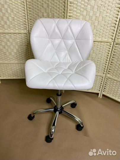 Стул мастера со спинкой 