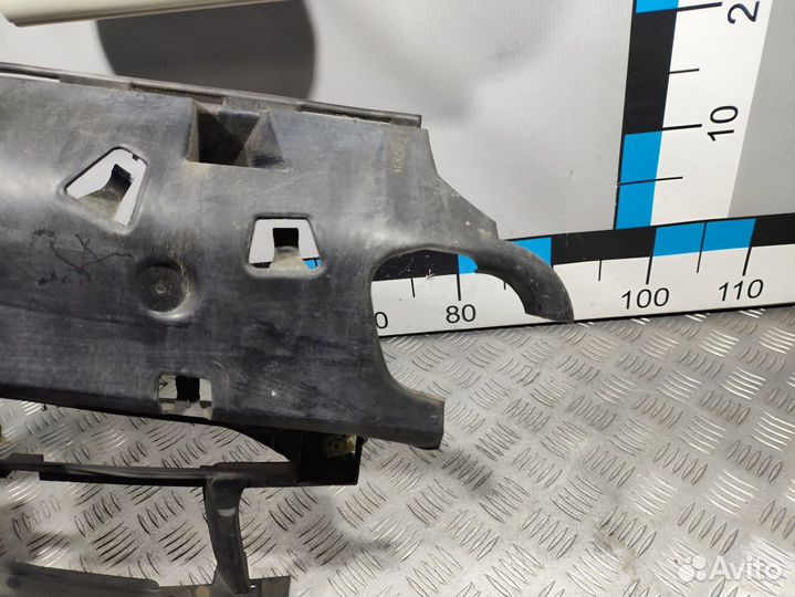 Б/У Кронштейн фары противотуманной правой B#001