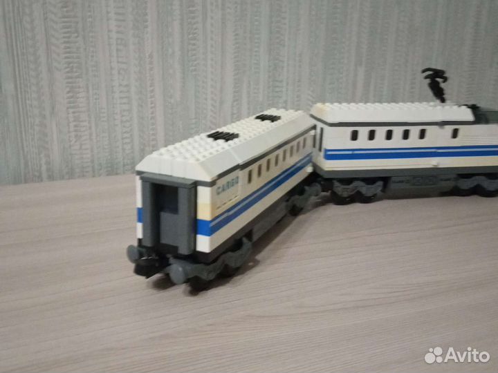 Поезд Лего (китайский)