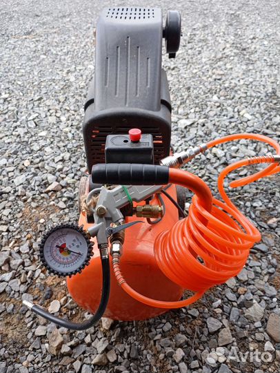 Продам компрессор поршневой электрическийй