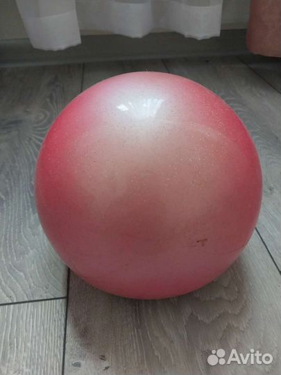 Мяч гимнастический 18.5