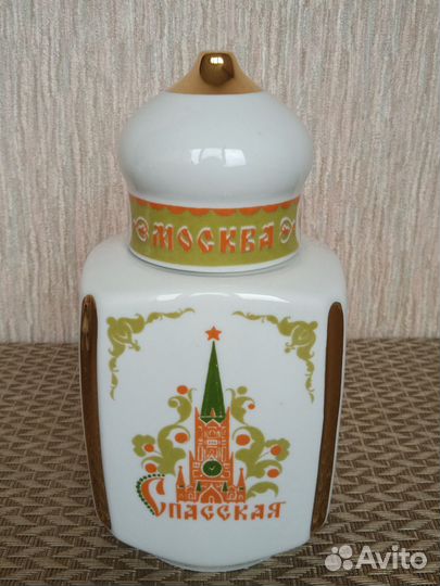 Чайница, молочники и сахарница фарфоровые