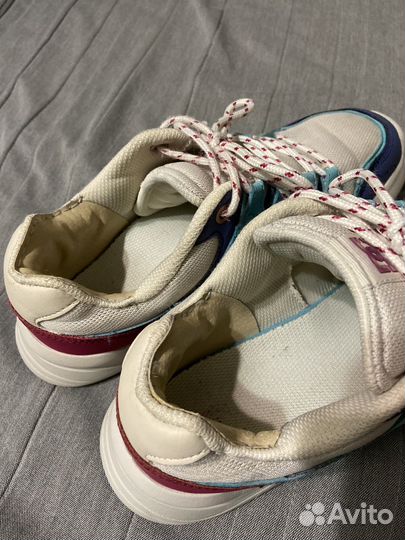 Куртка DC и кроссовки DC