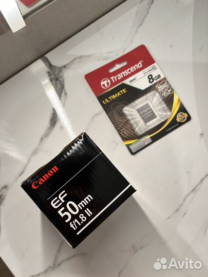 Зеркальный фотоаппарат canon eos 1100d + объектив