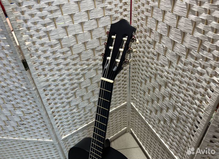 Гитара классическая