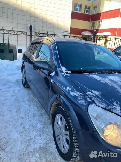 Opel Astra 1.8 AT, 2008, 200 560 км