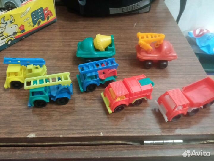 Игрушки из СССР машинки