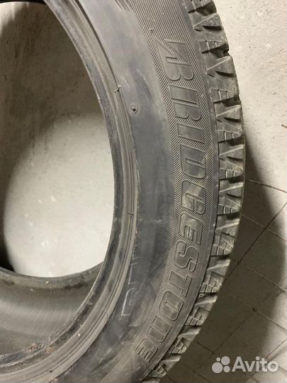 Bridgestone Blizzak RFT 255/50 R19