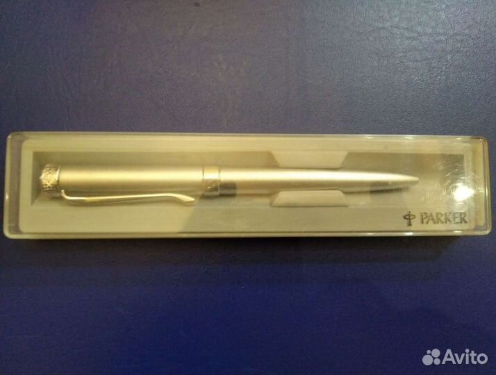 Шариковая ручка parker