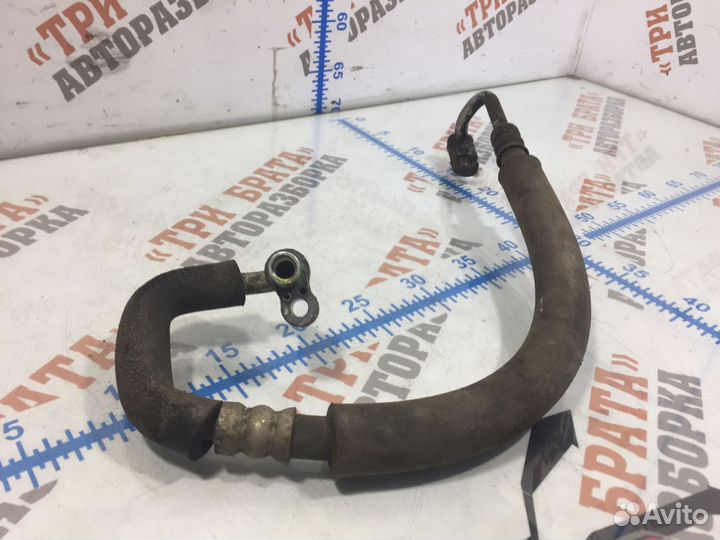 Ниссан Трубка / шланг кондиционера воздуха