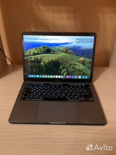 Macbook Pro 13 2020 i7 32gb 1Tb