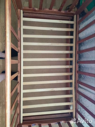 Детская кроватка