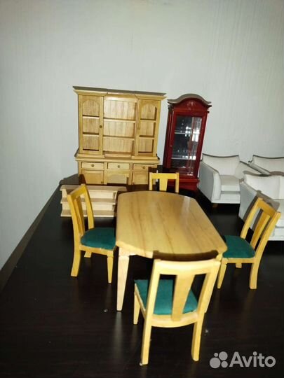 Мебель для кукольного домика деревянная