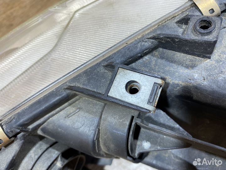 Фара передняя правая Mazda 6 GG дорест Арт 142533